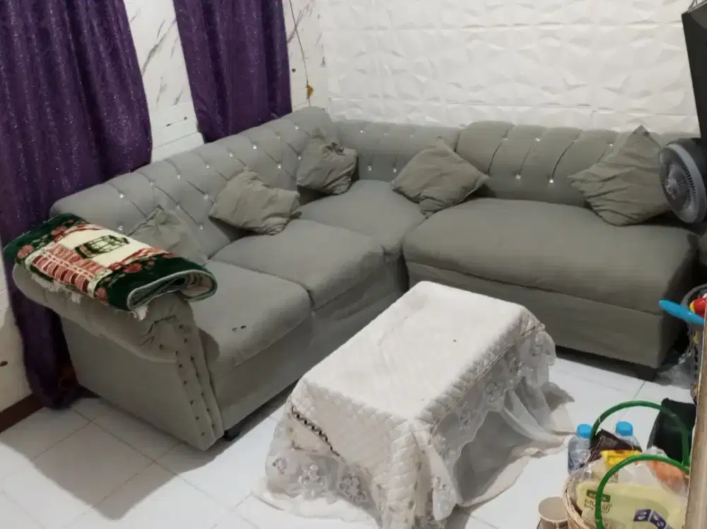 Sofa & Meja & Bantal 1 Set