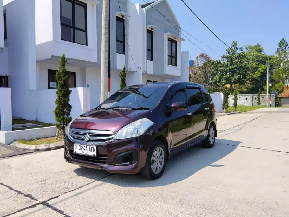 Ertiga GL manual 2017 Burgundy