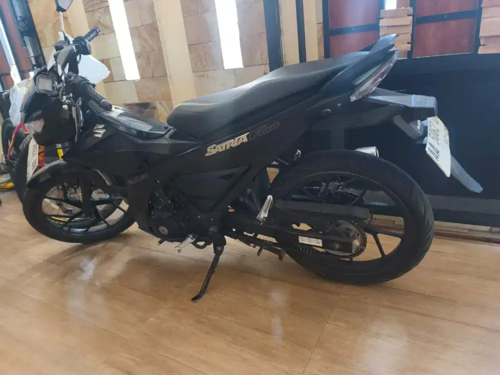 Bismillah, jual Suzuki Satria FI 150 tahun 2018