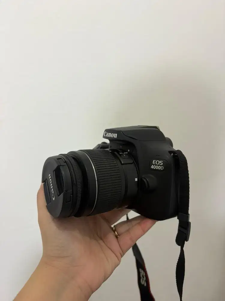 kamera canon 4000D