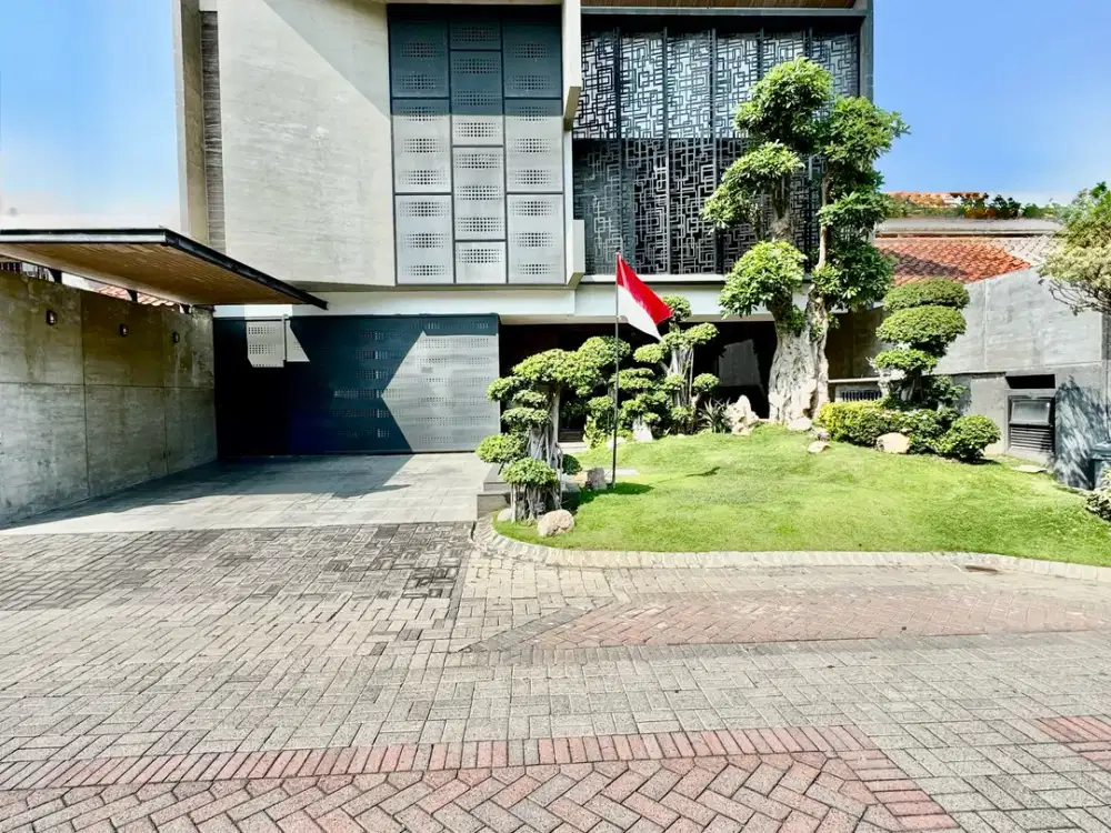 DIJUAL RUMAH CRYSTAL GOLF CITRALAND MODERN INDUSTRIAL KONTEMPORER 3KT 2LT