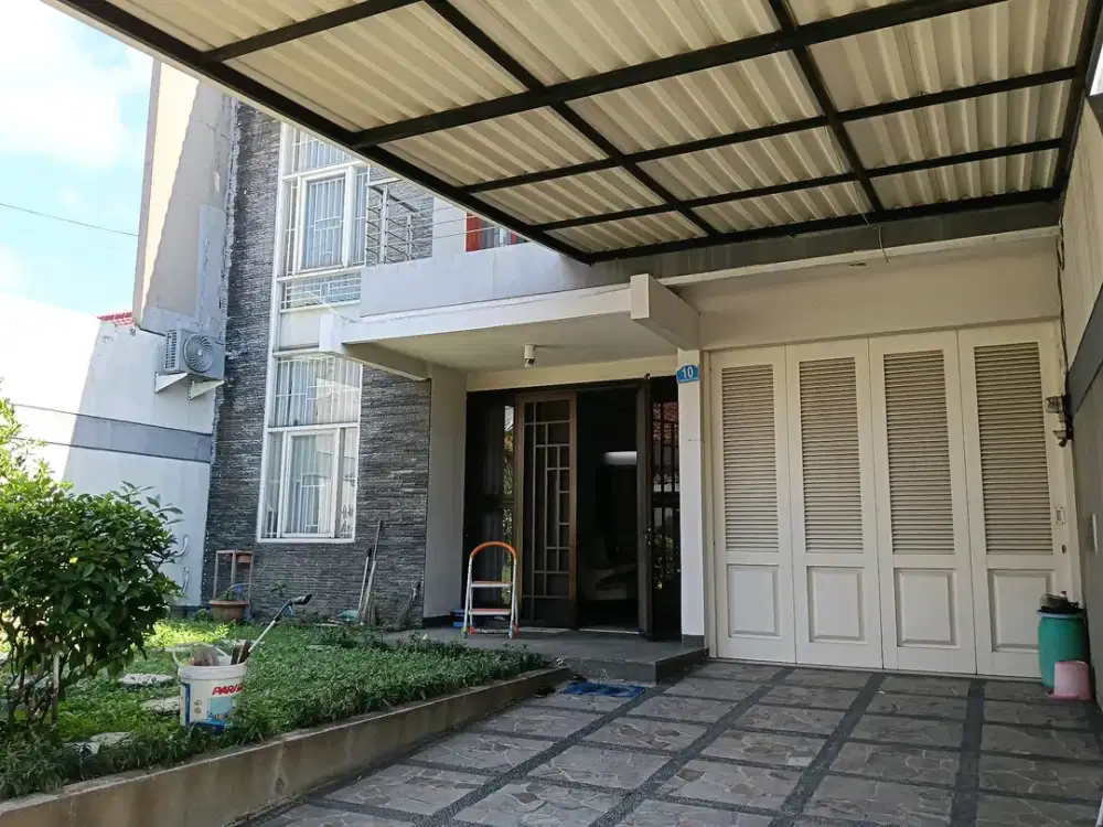 Simpang Darmo Permai Selatan