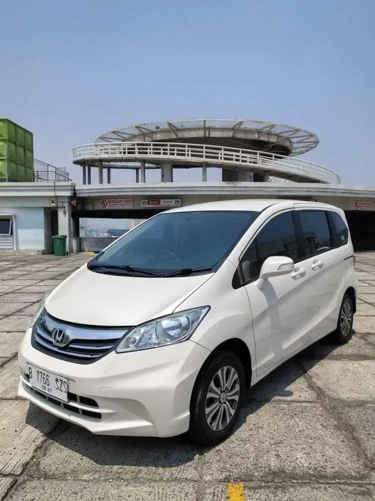 Honda Freed PSD Facelift Automatic 2012 Murah