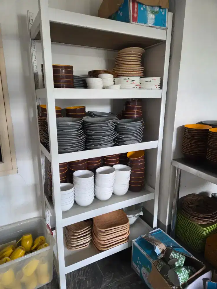 Piring mangkok cafe bekas