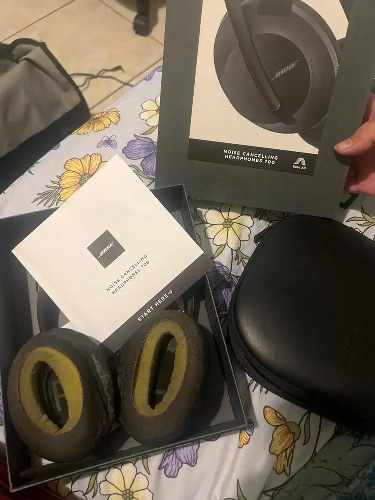 BOSE NC HEADPHONES 700