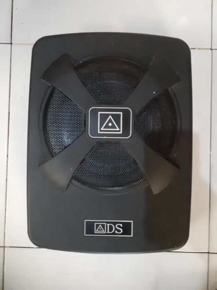 Speker Subwofeer Kolong Merk ADS Dan Speker Subwoofer Guling Merk  JEC