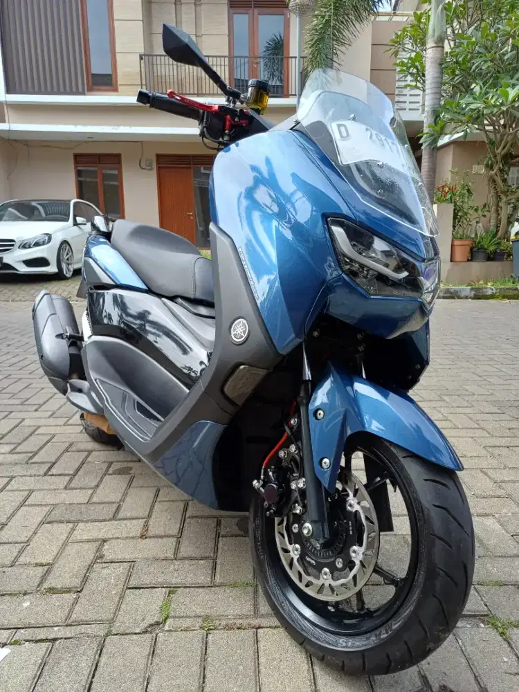 Nmax new biru glossy mulus