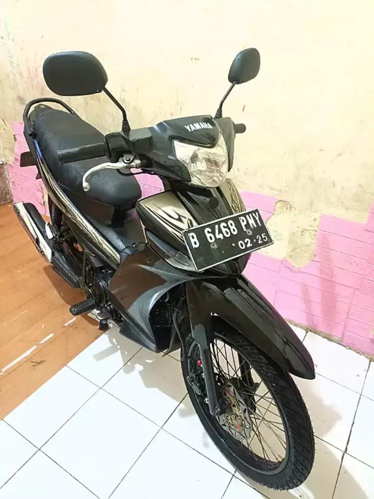 VEGA ZR Ss LENGKAP
Ban BARU Banget Beli
MESIN SEHAT Banget
MULUS