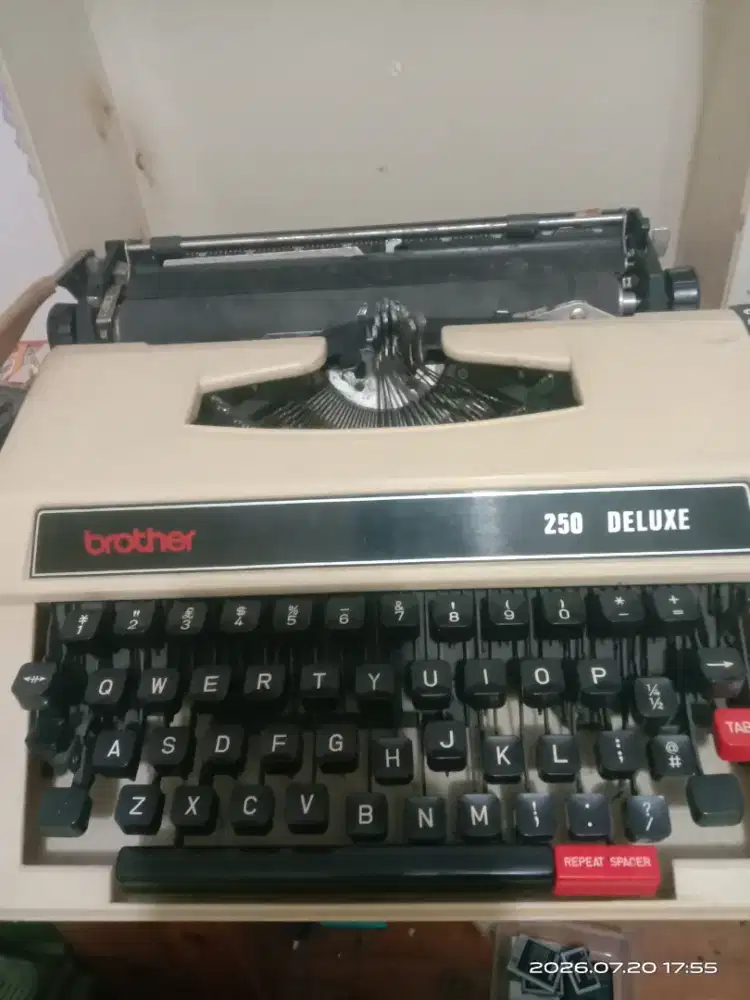 Mesin ketik vintage