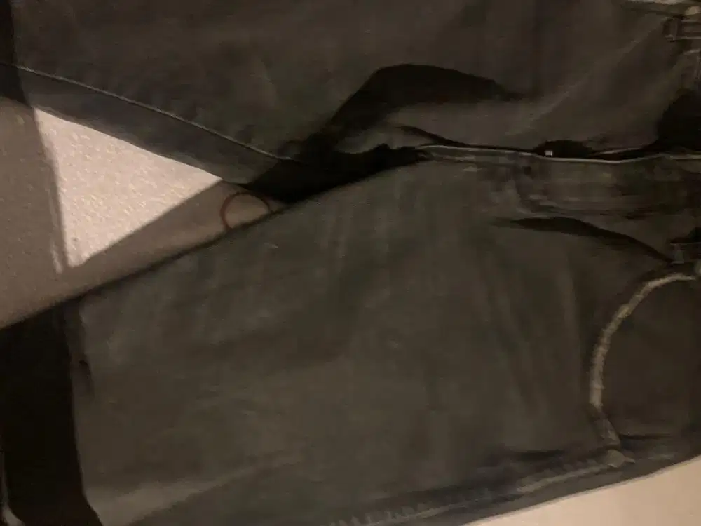 DIJUAL BU wrangler denim jeans black