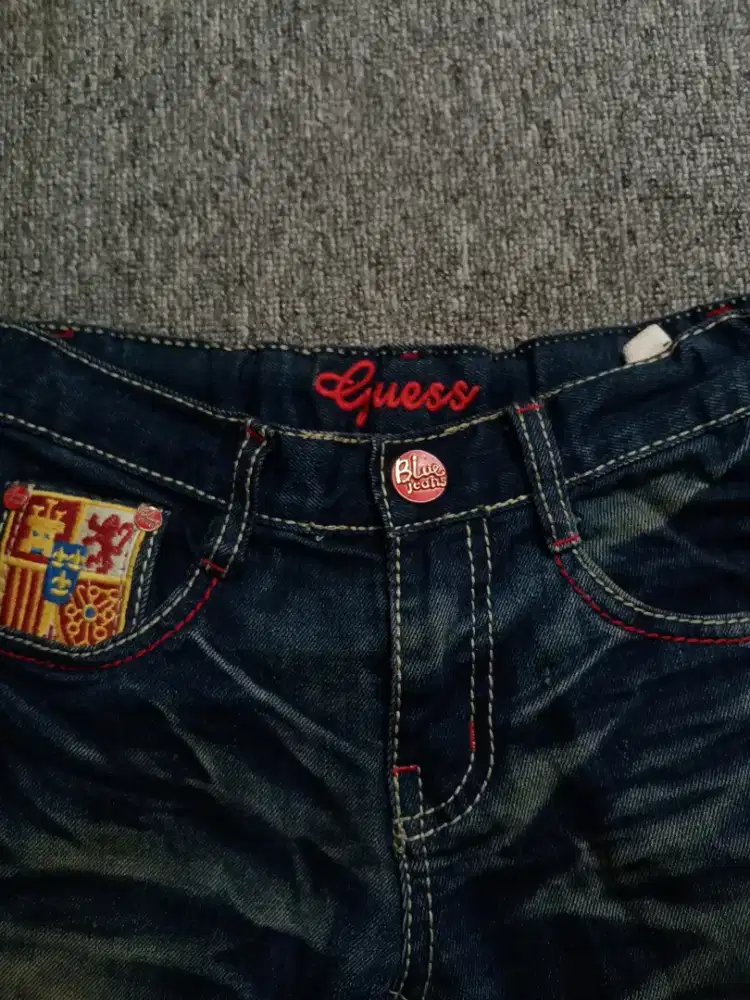 GUESS JEANS EDISI SPAIN