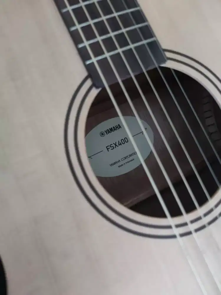Gitar yamaha fsx400