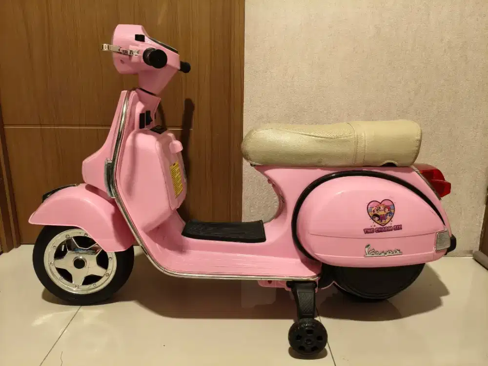 Mainan Motor Anak Model VESPA