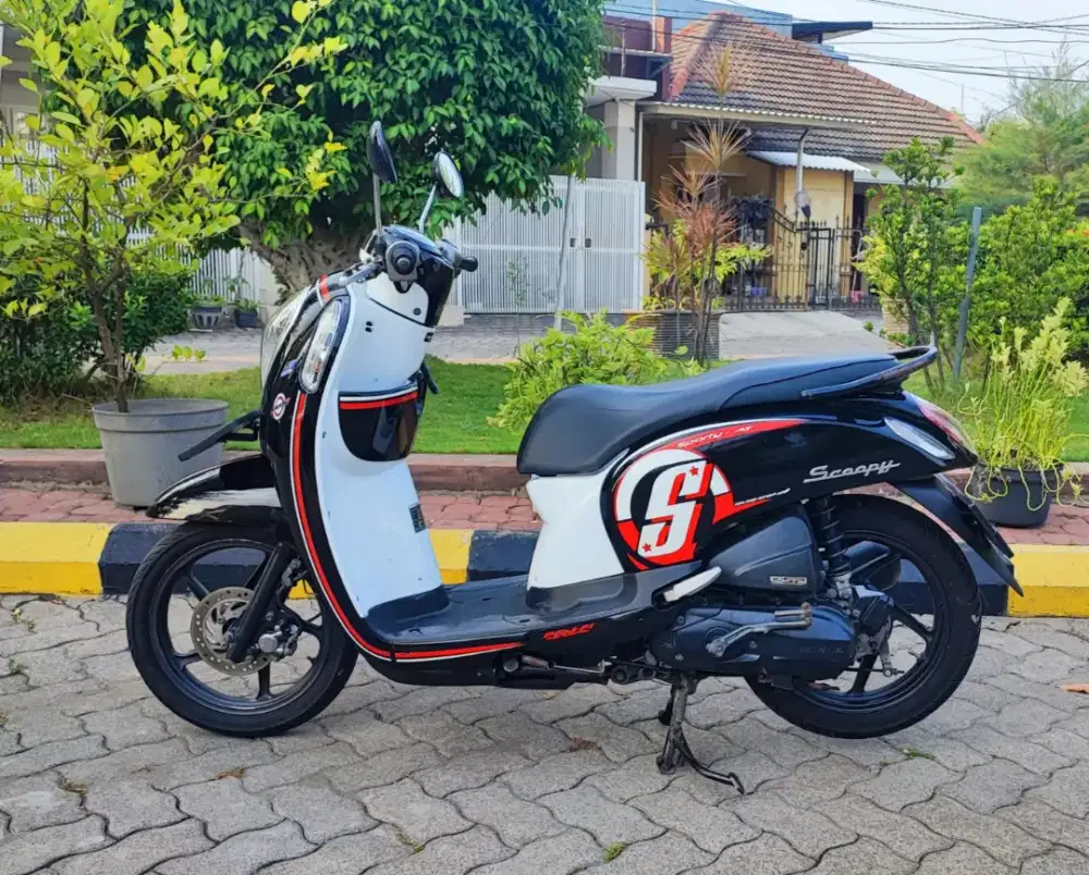 Honda Scoopy 2016 FI ISS Tgn 1 Pribadi