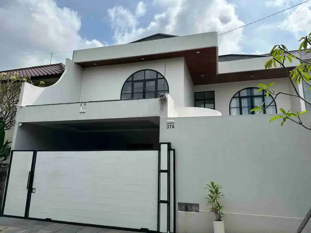 Villa Modern Tropis Taman Mumbul Nusa Dua Bali