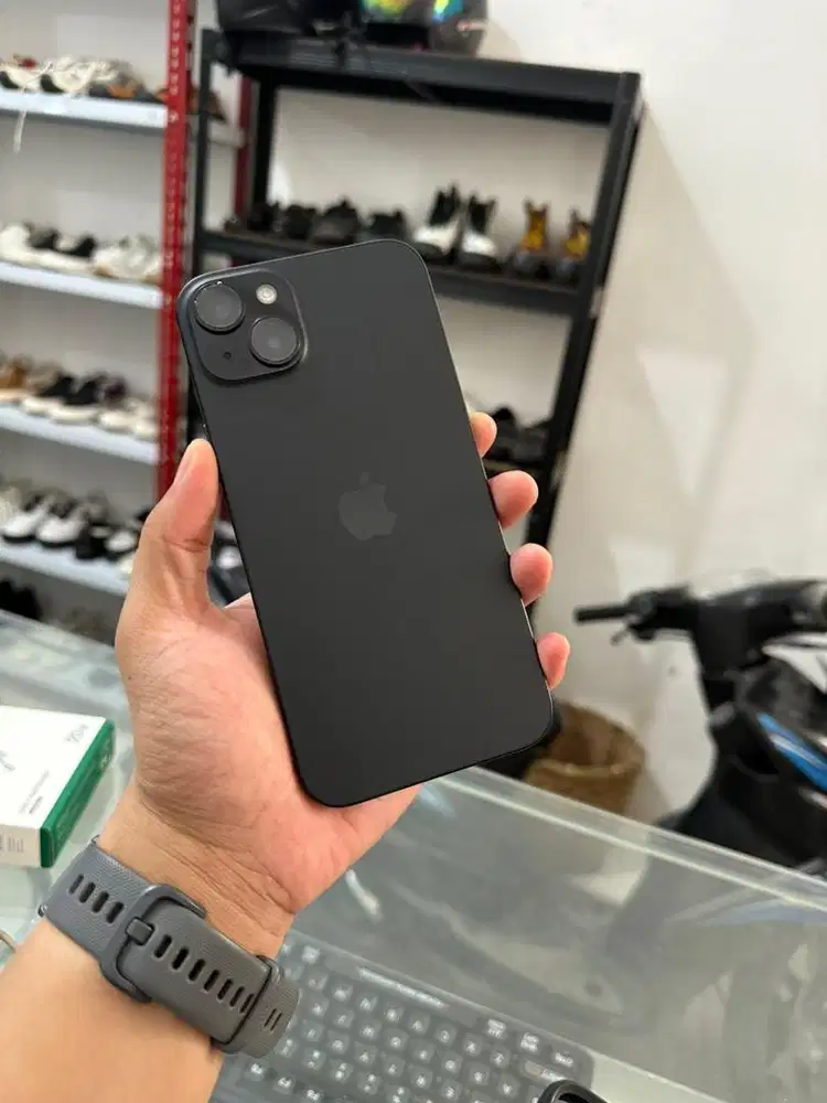 Iphone 15 plus 128gb ibox bh 88% mulus lengkap