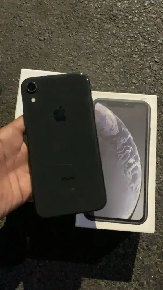iPhone xr 64 gb inter