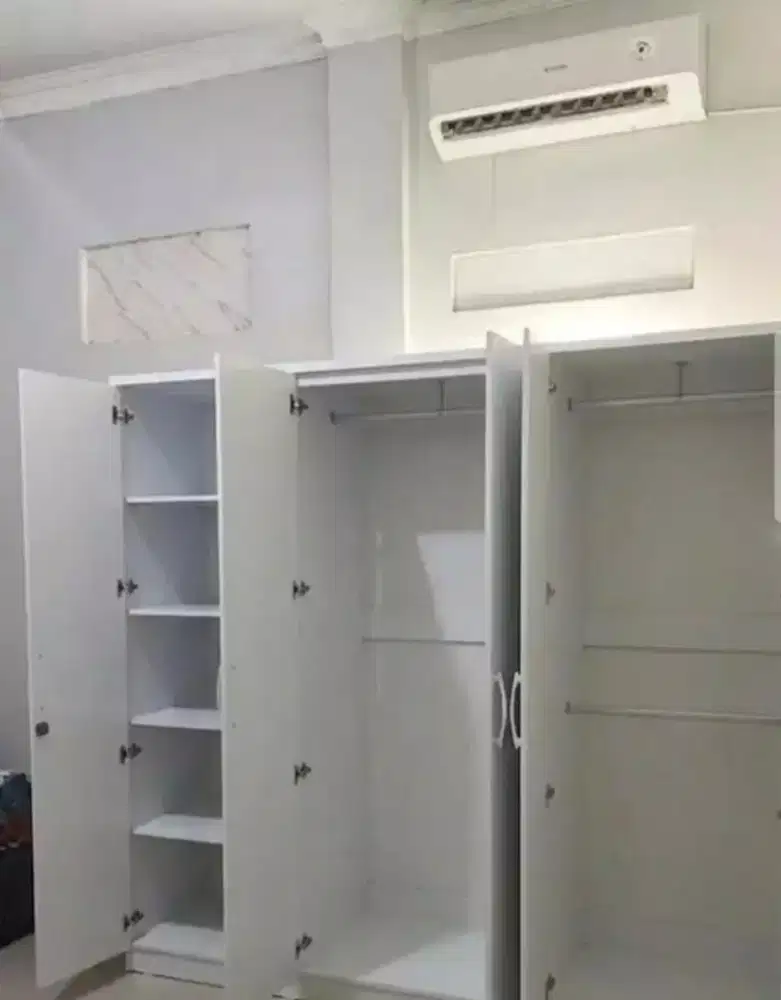 Lemari 4 pintu seledingdor