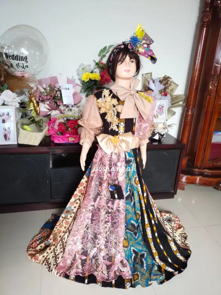 kostum fashion show remaja