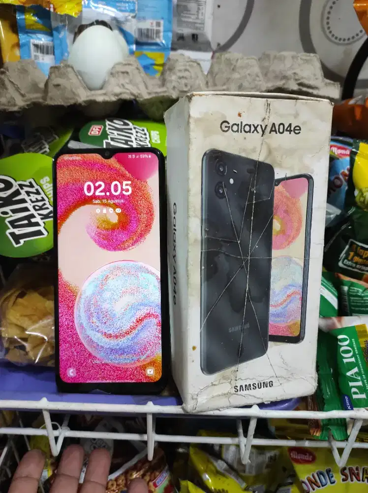 Samsung a04e 3/32 original komplit,minus lecet pemakaian aja