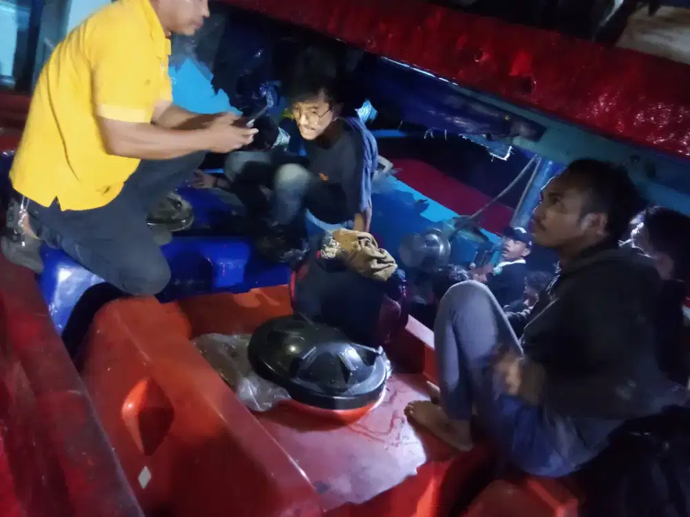 Di cari orang yang mau serius kerja.. buat di kapal.