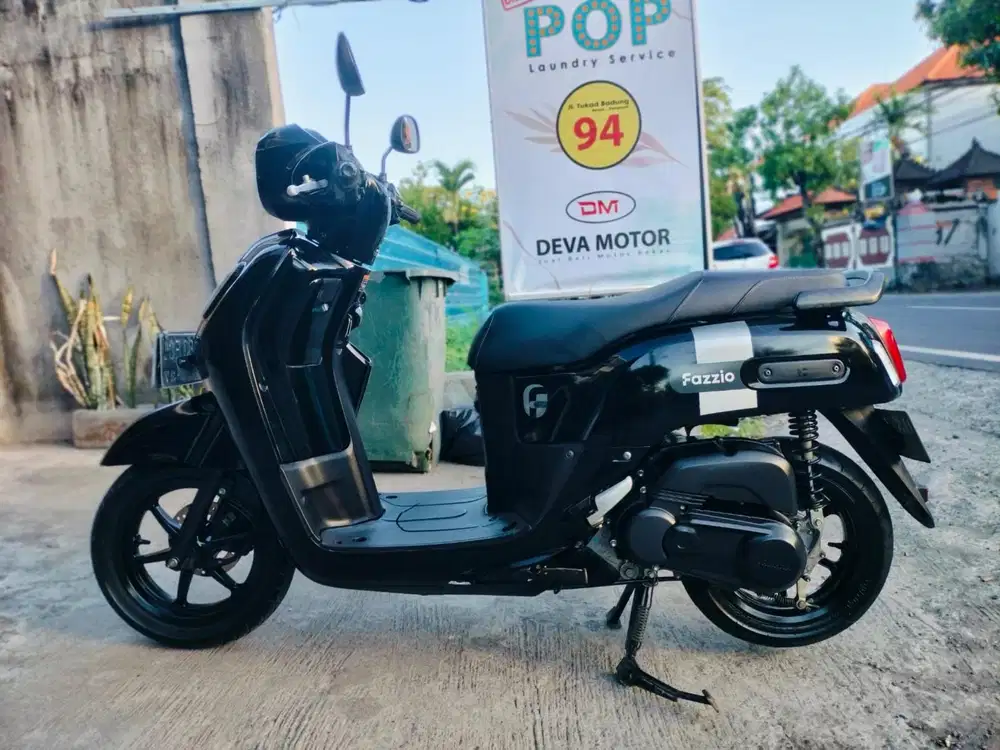 Fazzio 2022 hitam Deva motor