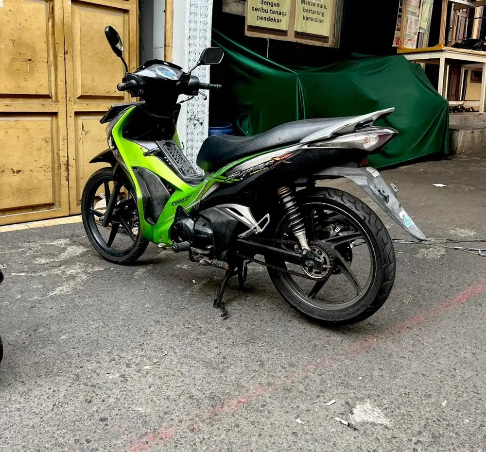 supra x 125 helm in