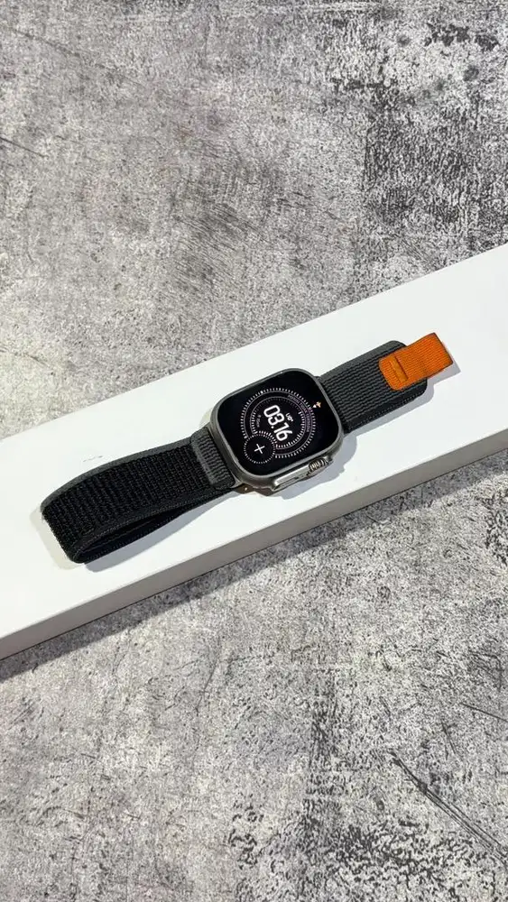 Apple Watch Ultra 2 49mm Titanium Ex IBox