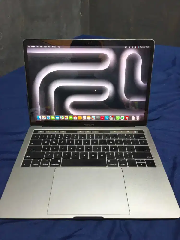 MACBOOK PRO 2017 i5 8/256 TOUCHBAR