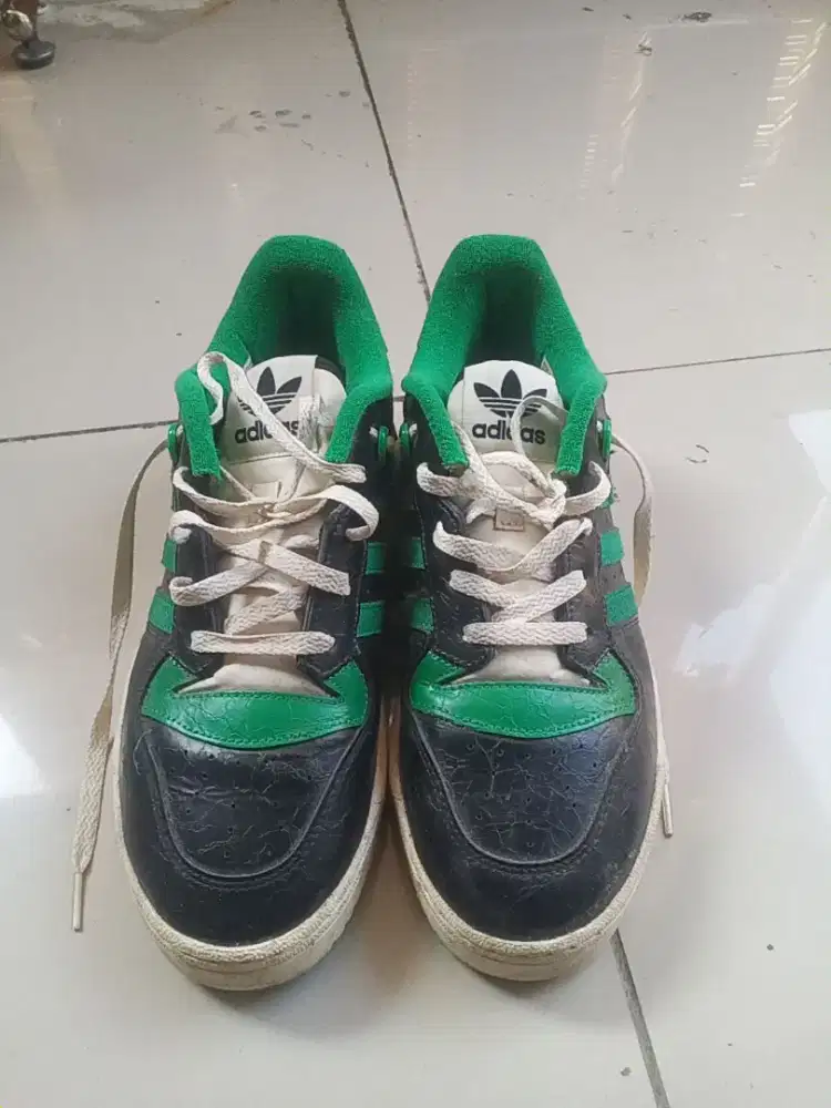 ADIDAS RIVALRY 86 LOW
