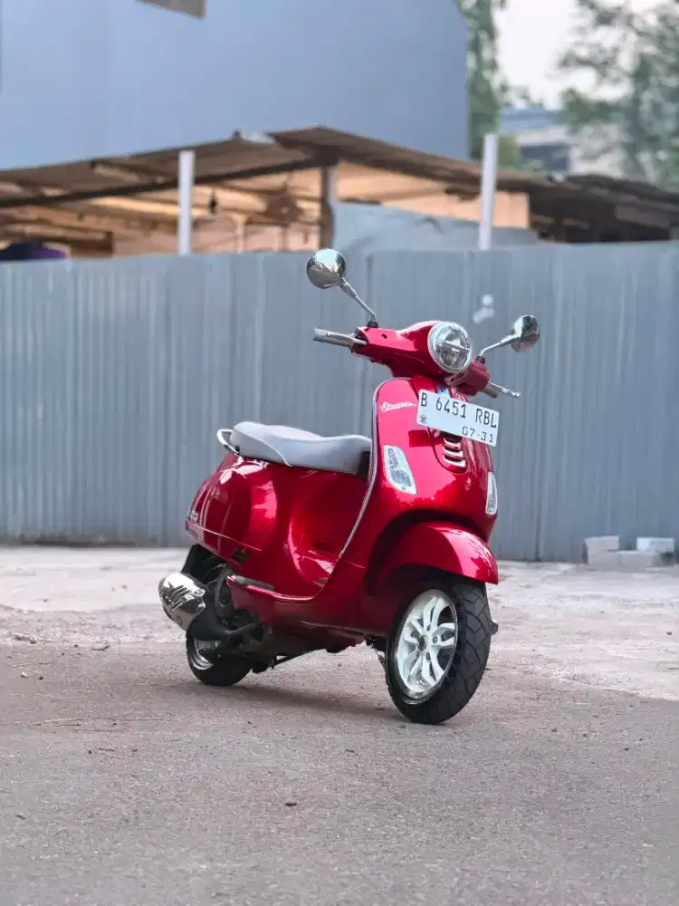 PIAGGIO VESPA LX NEW 150 IGET LED TH 2025 LIKE NEW!