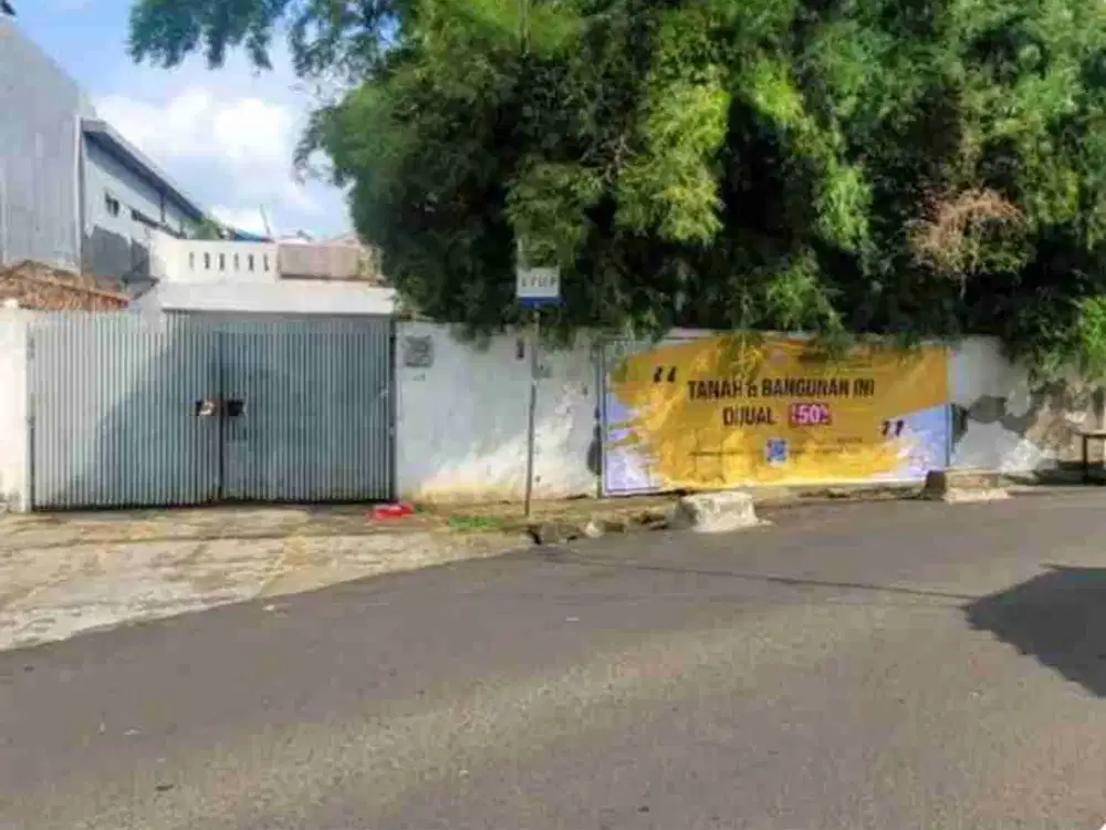 Dijual harga spesial rumah besar classic cipete Utara Kebayoran Baru Jakarta selatan