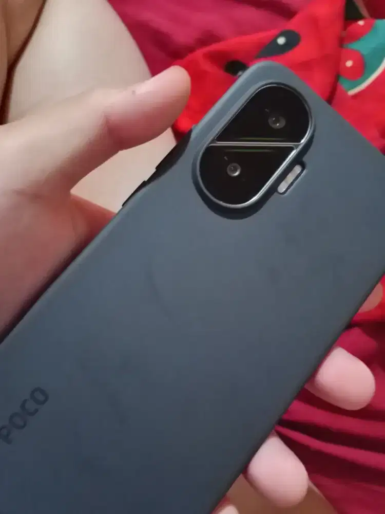 Poco f7 12/512 black