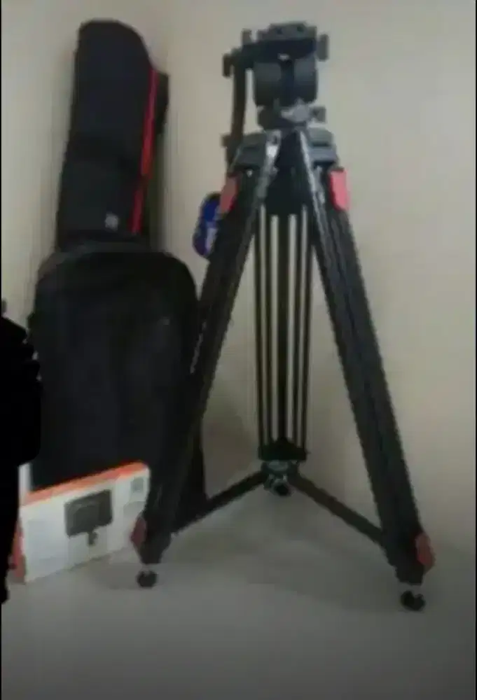 DIJUAL TRIPOT CAMERA