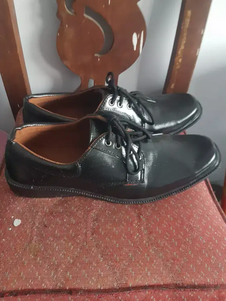 Sepatu Pria Fantovel size 43 kondisi 99%