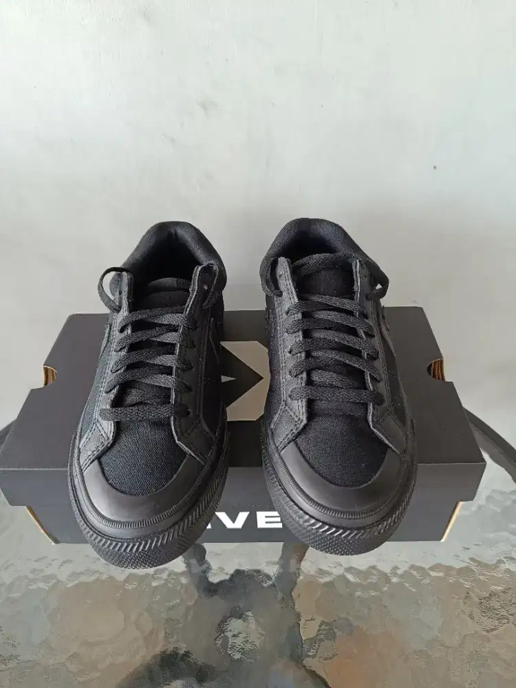 Sepatu Converse Size 40 Original Baru