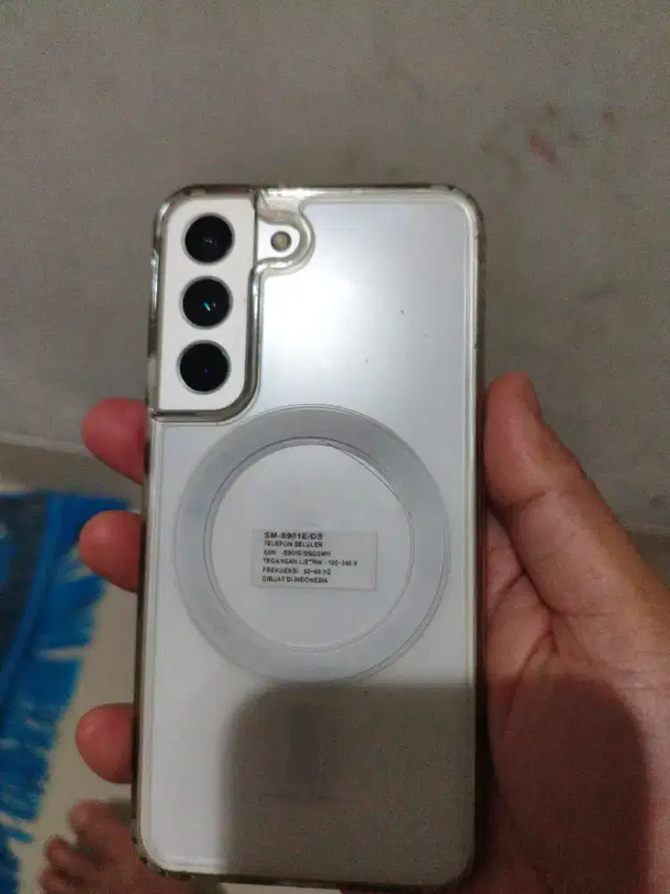 Samsung S22 8/256