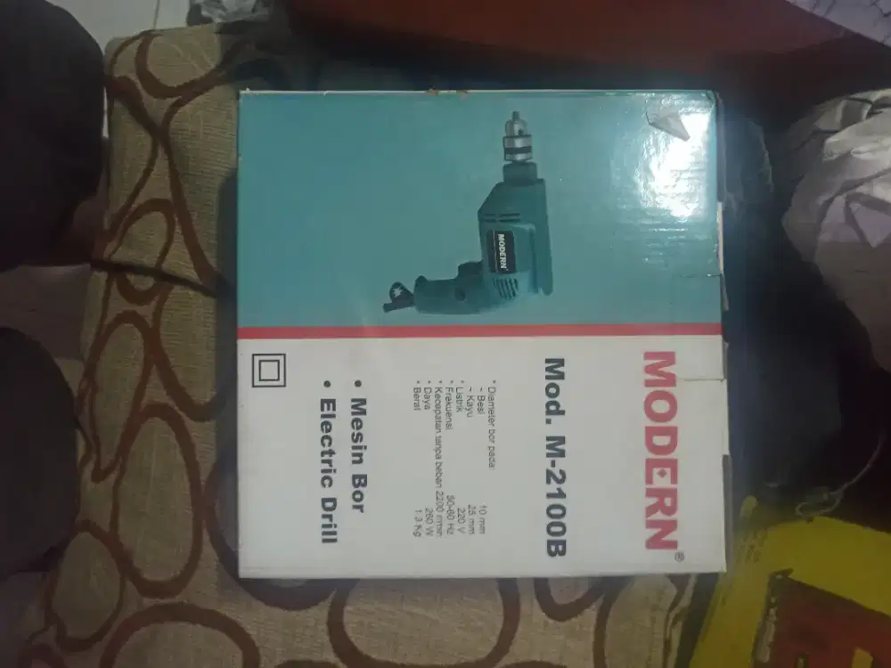 bor merk modern