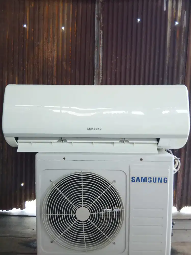 JUAL AC 1/2 PK BEKAS BERGARANSI