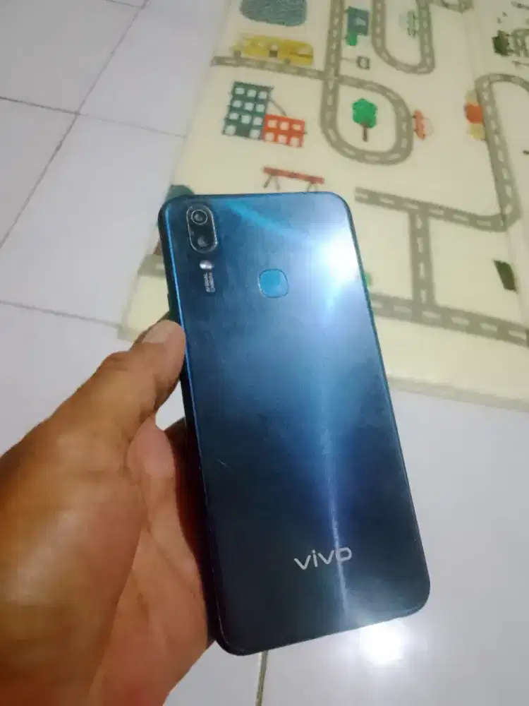 Jual Vivo y12i minus matot sama lcd retak jual apa adanya.