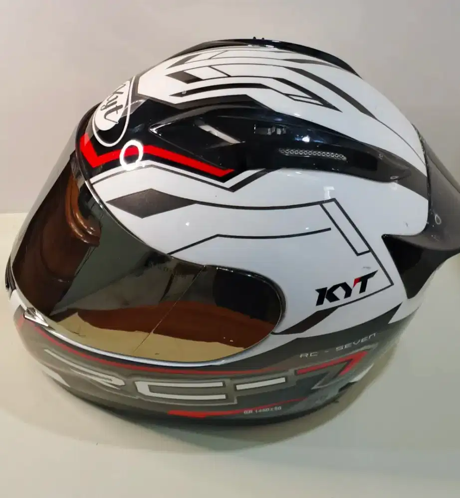 Helm KYT RC-7 DOT