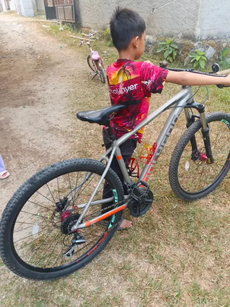 Sepeda Polygon premier 4