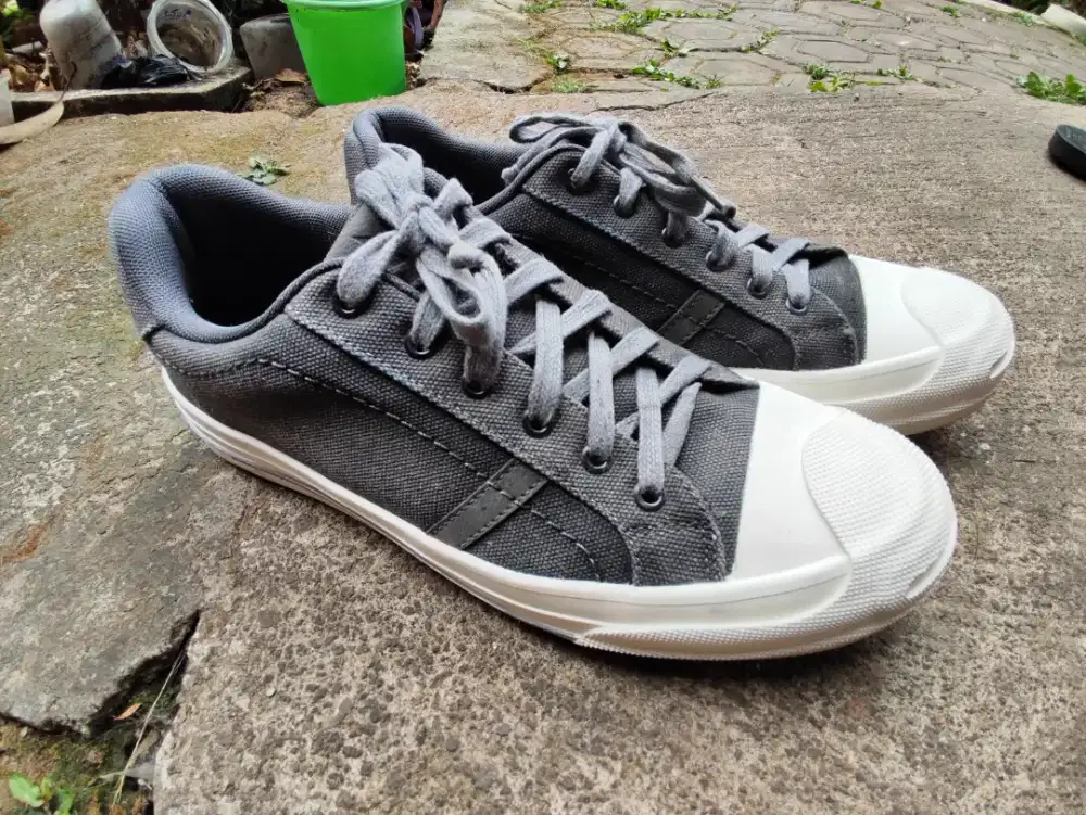 sepatu jackson size 42