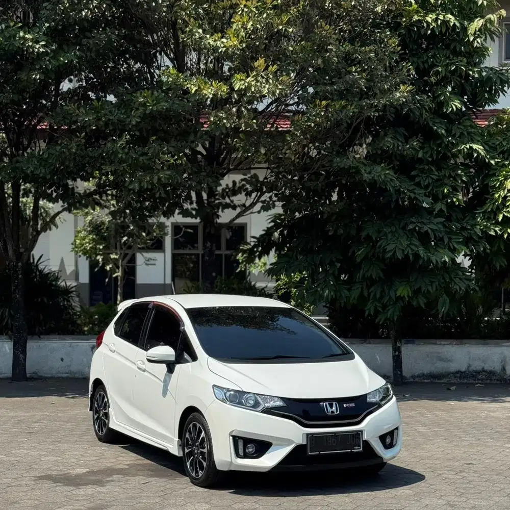 Honda Jazz Rs AT 2017 Low Kilometer