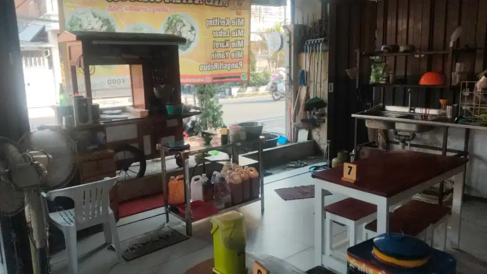 Lowongan kerja untuk helper di warung Mie ayam