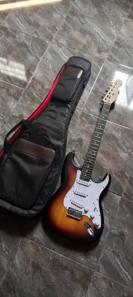 Donner DST-80 with Gigbag