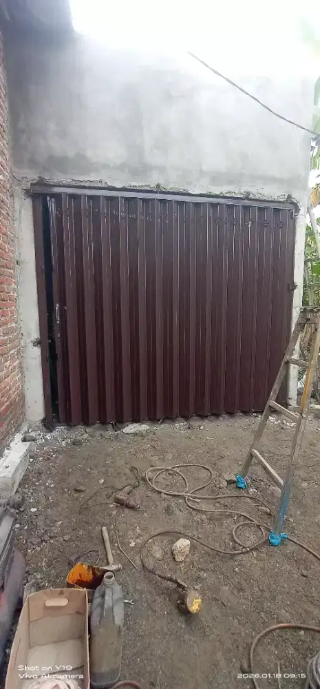 pintu harmonika