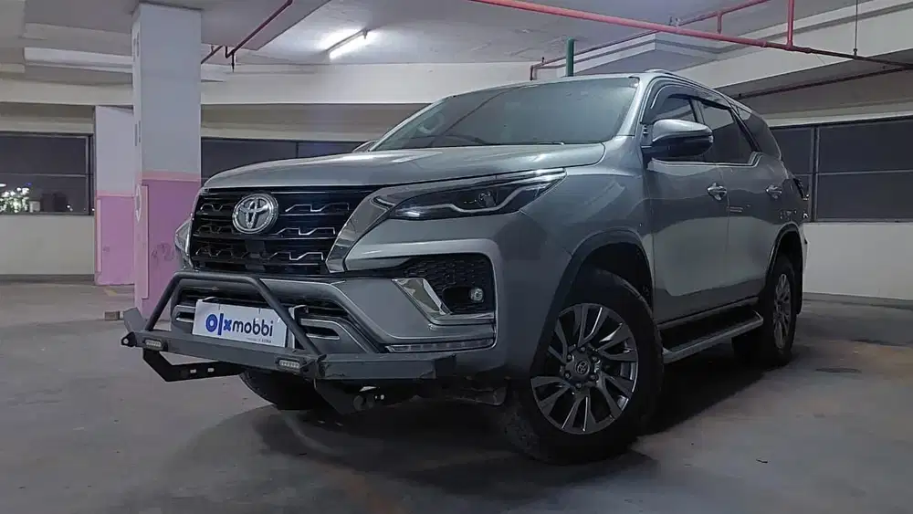 TDP 1 JUTA Toyota Fortuner 2.4 4x2 VRZ Solar-AT 2021 Silver CKJOB