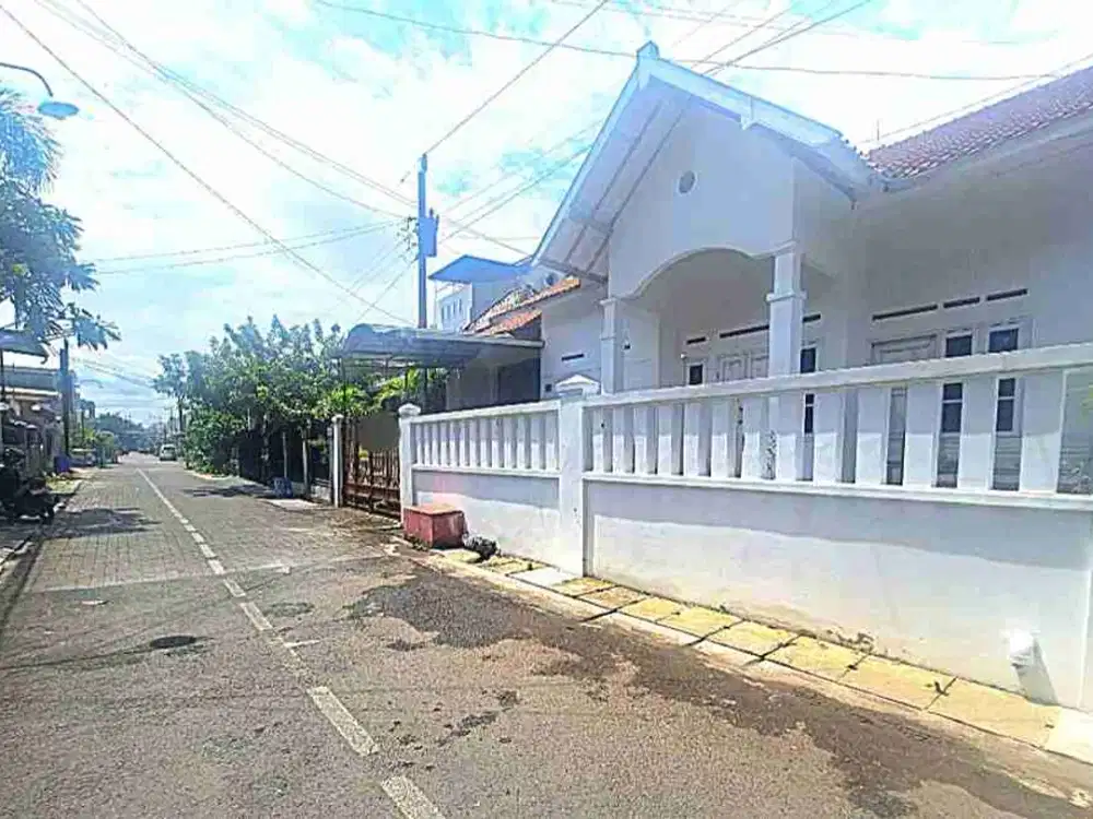 RUMAH TENGAH KOTA DI JL BLIMBING RAYA PETERONGAN SEMARANG SELATAN