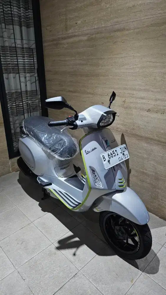 VESPA SPRINT TECH 150 GREY ENTUSIASTA